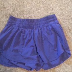 Lululemon tracker shorts